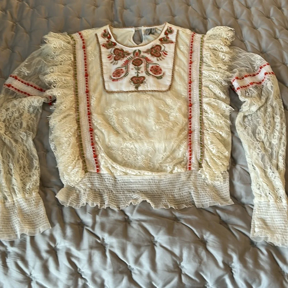 Bl-nk London Embroidered Lace Top - Picture 4 of 8